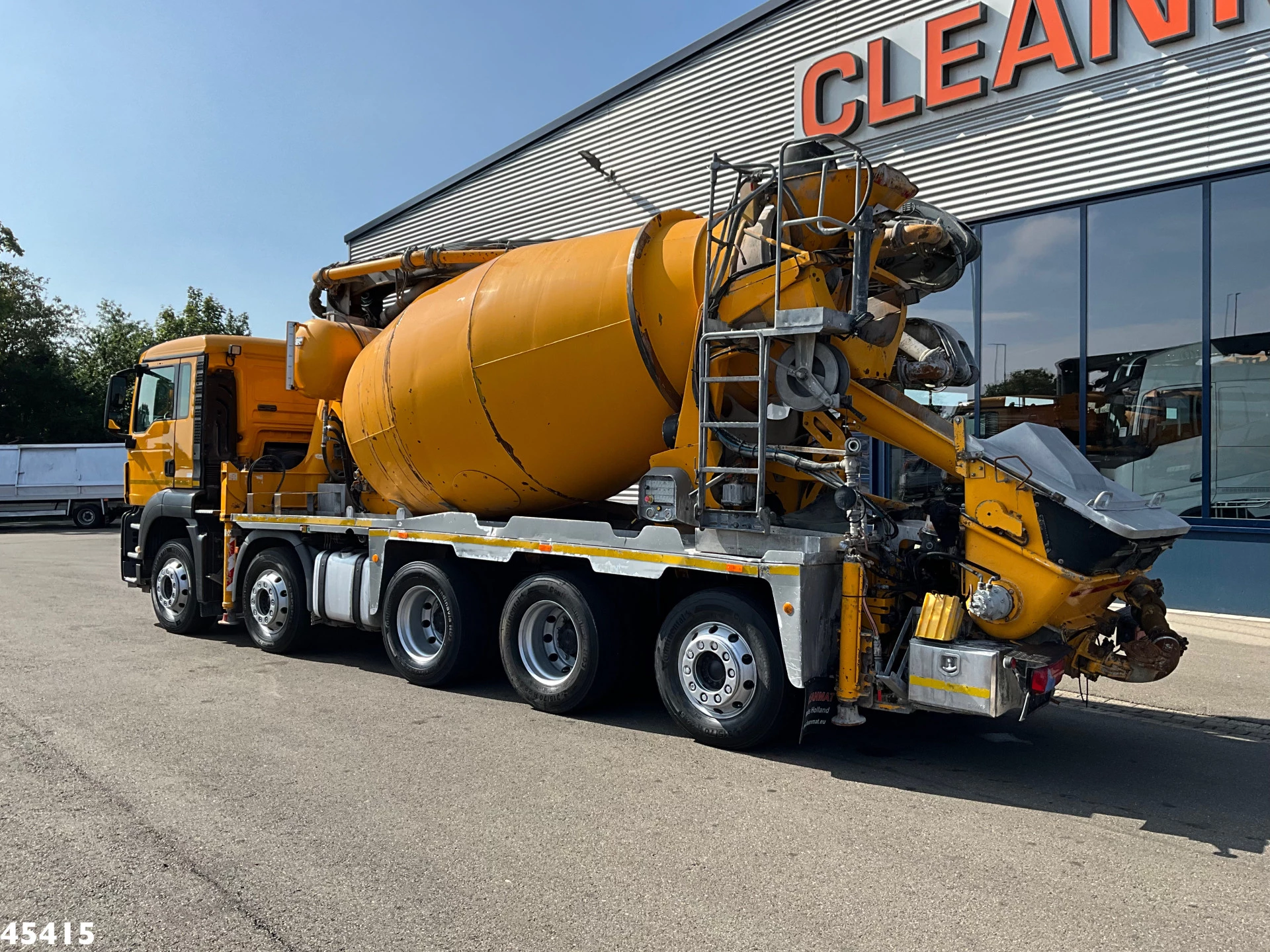 MAN TGS 2015 - 35.440 Euro 6 10x4 CIFA 12m³ Mixer + CIFA pump Just 200.228 km! afbeelding 2
