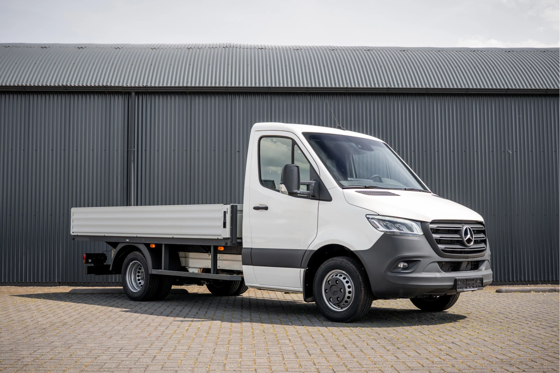 Mercedes-Benz Sprinter 2024 - 519 CDI | 190PK | Automaat | Nieuw | Luchtvering | LED | Cruise | Carplay | Mbux | Navi | Climatronic Bild 4