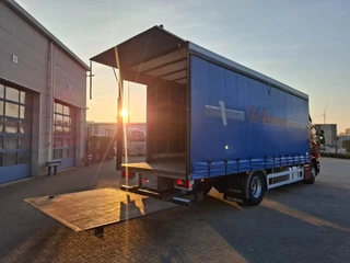 Scania P 2015 - P280 / CURTAIN SAILS / PLATFORM / FRIDGE / NAVI / AUTOMATIC / EURO-6 / 2015 image 11