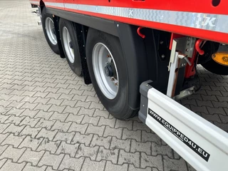 KAESSBOHRER N/A 2026 - new and unused Heavy-Duty flatbed / 690cm extendable / steering axle / lift axle / twistlocks / timberstakes / NL-trailer / APK: 04-2027 imagem 39