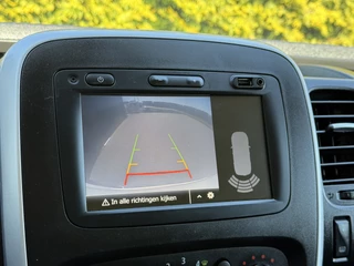 Renault Trafic 2021 - 2.0 dCi 146 PK / AUTOMAAT / L1H1 / 1e EIG. / 2x SCHUIFDEUR / INRICHTING / CAMERA / 3-ZITS image 19