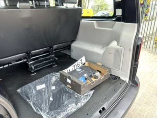 Volkswagen Transporter 2016 - Kombi 2.0 TDI L2H1 3+3+3 Marge Euro 6 image 47
