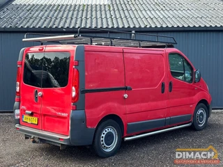Opel Vivaro 2014 afbeelding 2 miniatuur