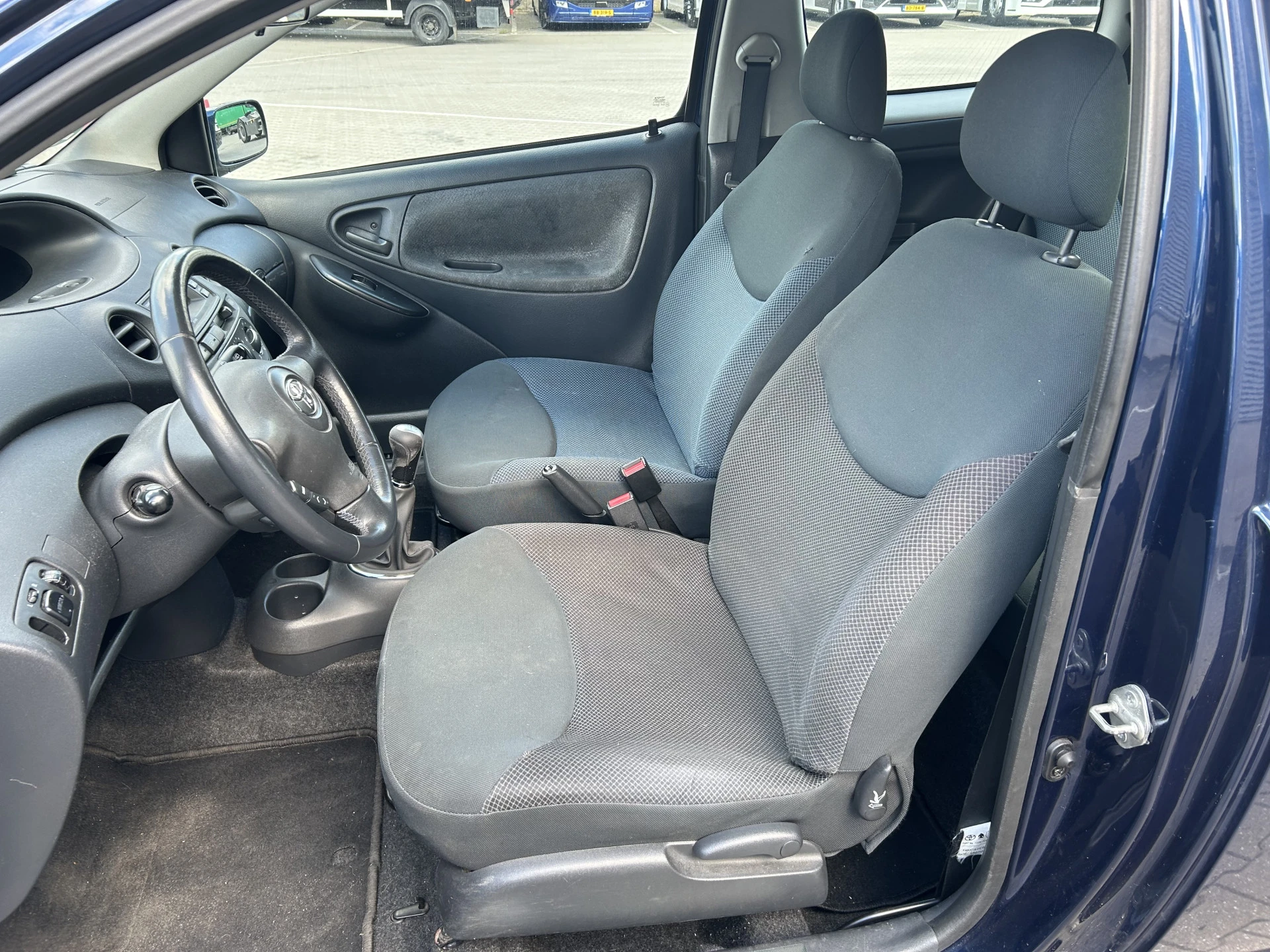 Toyota Yaris 2005 - 1.3 VVT-i S-Line afbeelding 3