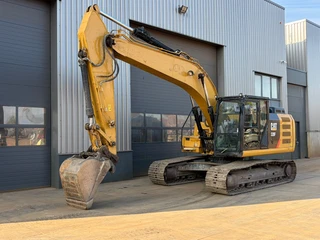 Caterpillar 320FL 2018 zdjęcie 2 miniatura