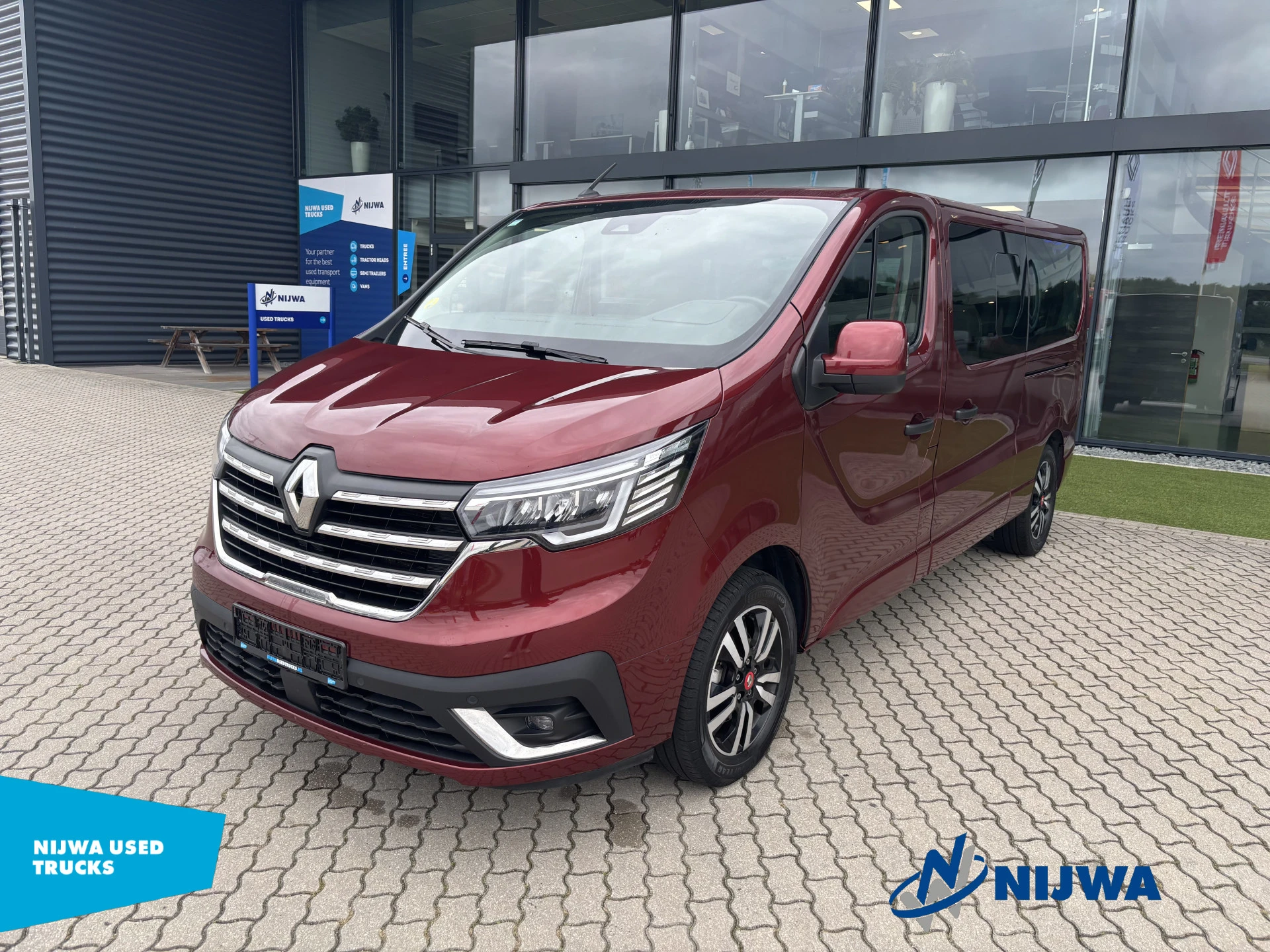 Renault Trafic 2023 - 150 L2H1 DC + Trekhaak afbeelding 1