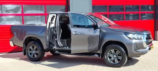 Toyota Hilux 2022 - 2.4 D-4D 4x4 Automaat | 150pk | Luxe uitvoering Hilux 2.4 D-4D 4x4 Automaat afbeelding 6