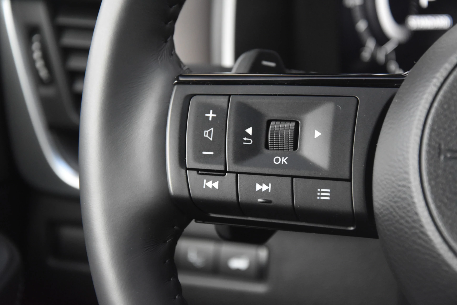 Nissan QASHQAI 2024 - 1.3 MHEV Xtronic Tekna | Cold Pack | immagine 25