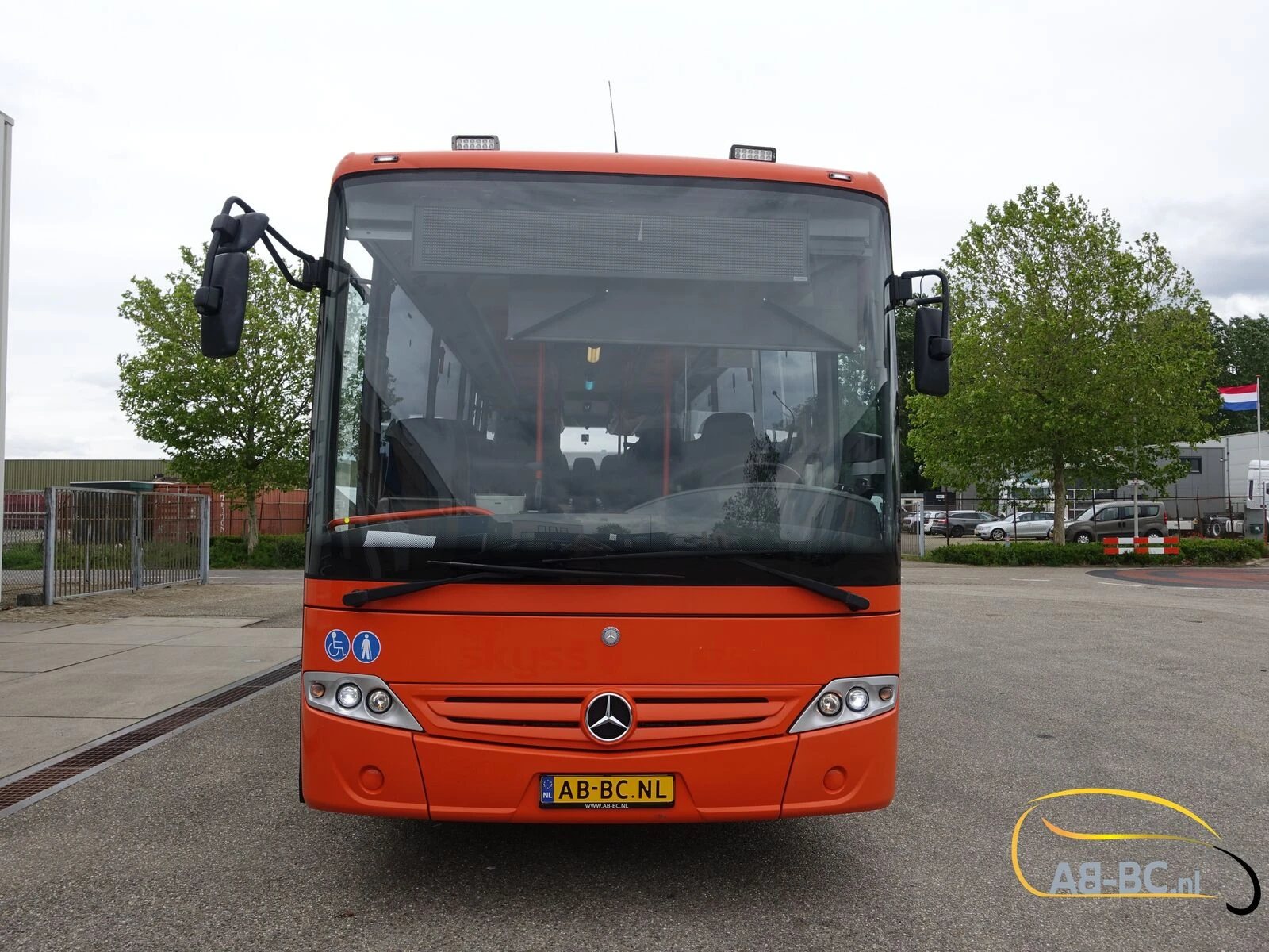 Mercedes-Benz Intouro 49 Seats Liftbus EURO 6 2016 image 18