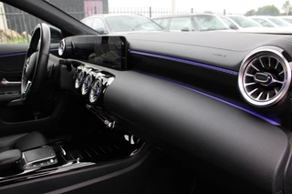 Mercedes-Benz CLA 2023 - Shooting Brake 200 AUT7 Luxury Line LEDER MEMORY DISTRONIC SFEER 18'' imagem 15
