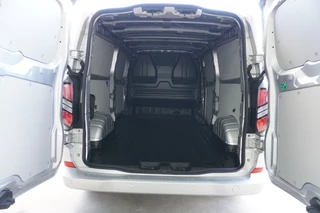 Ford Transit Custom 2024 - 320L 2.0 TDCI 170PK L2H1 Limited Automaat image 13