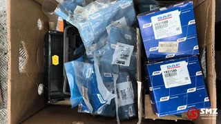 DAF N/A - Lot onderdelen DAF obrazek 1