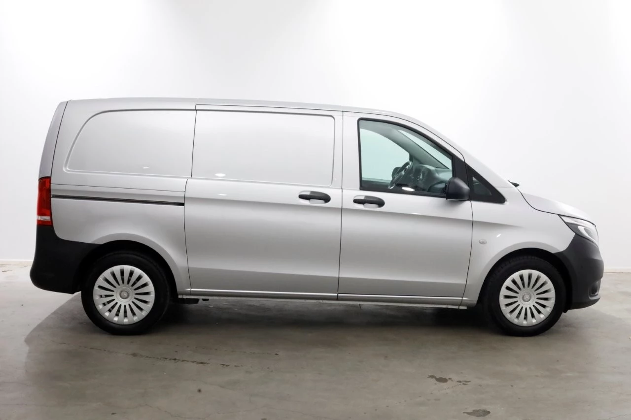 Mercedes-Benz Vito 2022 - 114 CDI 136pk Compact 9G Automaat 2x Schuifdeur/LED/Camera/Inrichting 11-2022 immagine 6