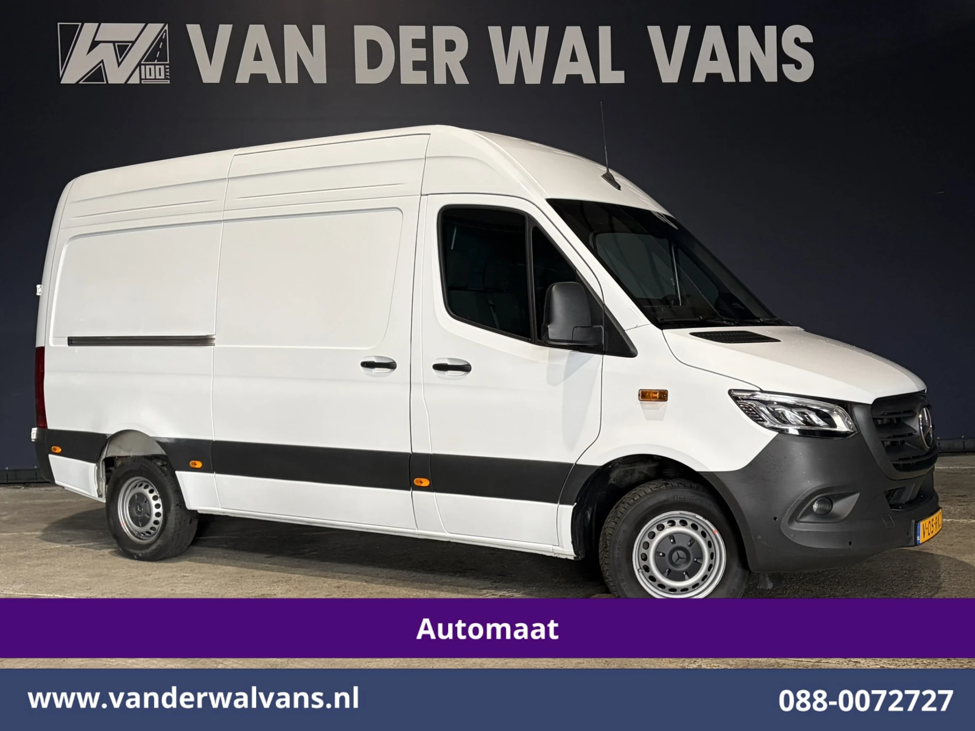 Mercedes-Benz Sprinter 2024 - 317 CDI 170pk 9G-Tronic Automaat L2H2 Euro6 Airco | Camera | Navigatie | LED | Cruisecontrol afbeelding 1