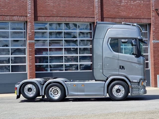 Scania S 2023 - 660S V8 NGS Highline 6x2 - Retarder - Full air - Leather - Led - Alloy wheels obrazek 8