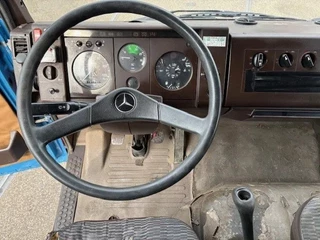 Mercedes-Benz LK 1991 - 814 RECOVERY TRUCK / CAR-MACHINE TRANSPORTER (6-CILINDER / MANUAL GEARBOX / FULL STEEL SUSPENSION / WINCH / HYDRAULIC RAMPS) obrazek 12