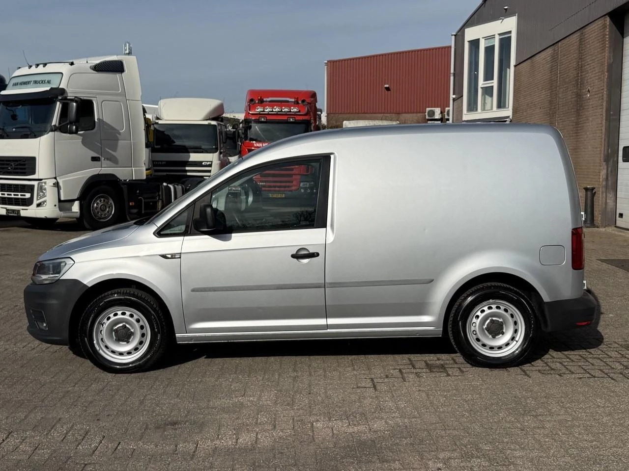 Volkswagen Caddy 2017 immagine 25
