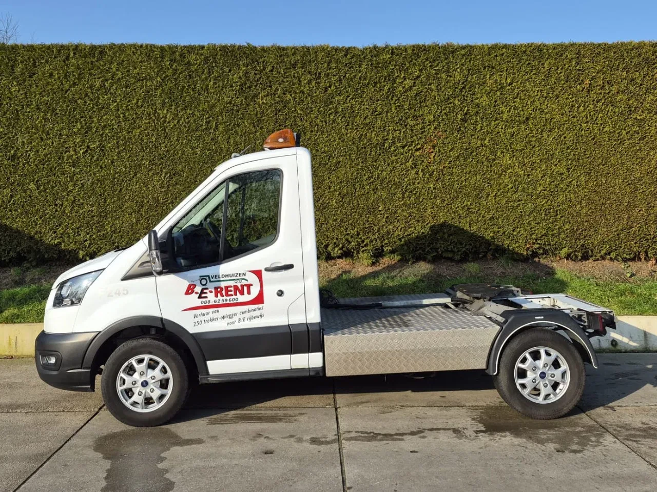 Ford Transit 2023 - 35-17 zdjęcie 2