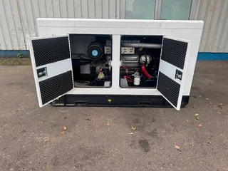 SLK 2025 - GF2-30 , New Silent Diesel Generator , 37 KVa , 3 Phase afbeelding 3 miniatuur
