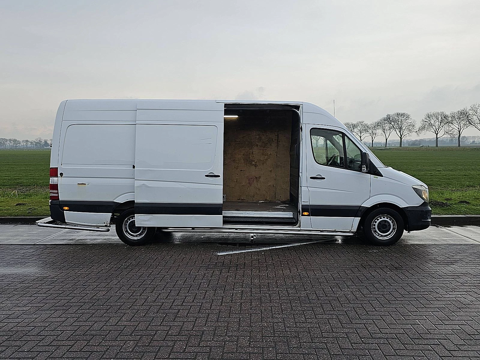 Mercedes-Benz Sprinter 2015 - 313 obrázek 10