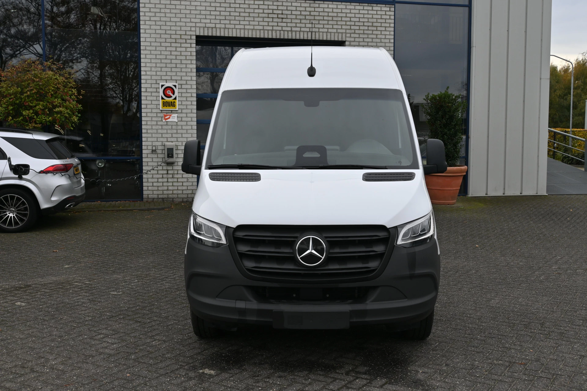 Mercedes-Benz eSprinter 2026 - 314 L3H2 Pro RWD 81kWh Bild 2