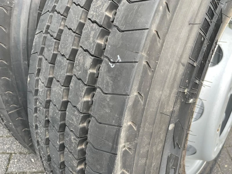Diverse 2023 - PIRELLI 315/80R22.5 FR:01 TRIATHLON MET VELG (ALS NIEUW) afbeelding 6