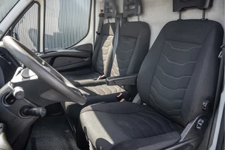 Iveco Daily 2015 - 35S13 L2H1 | 3.5T Trekgewicht | Climate | 3-Zits | Camera | Carplay | Cruise image 12
