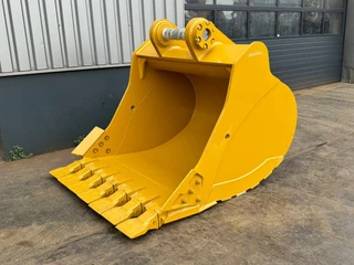 Caterpillar CAT 349 BUCKET TB linkage (66-IN X 2.81-CU M,7 teeth) 2025 - N/A image 1