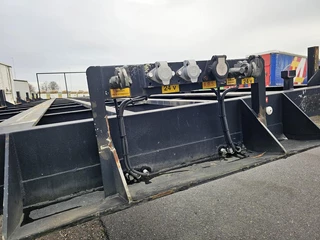Van Hool 3B1096| FOR GAS BOTTELS| CHASSIS LIKE NEW| APK\TUV 04-10-2026. 11 MTR LONG. 2003 - N/A imagem 7