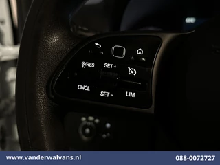 Mercedes-Benz Sprinter 2021 - 317 CDI 170pk L3H2 Euro6 Airco | Camera | Apple Carplay | Cruisecontrol | Chauffeursstoel image 5