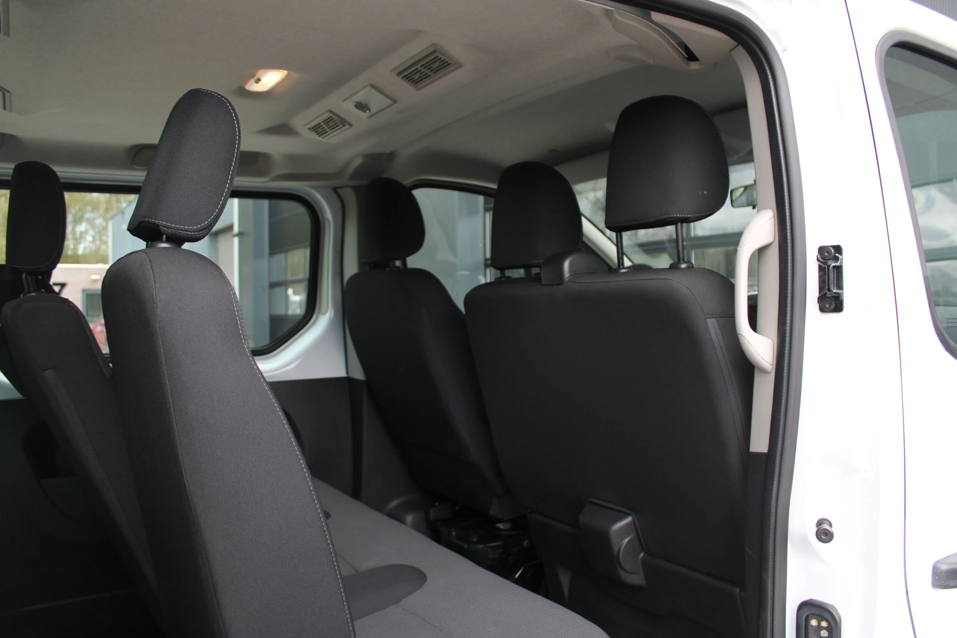 Renault Trafic 2020 - Passenger 2.0 dCi 120 Grand Life 120pk 9 Zits - Prijs incl. BTW - Airco - Cruise - LED - Navi - Bluetooth - Rijklaar obrázek 14
