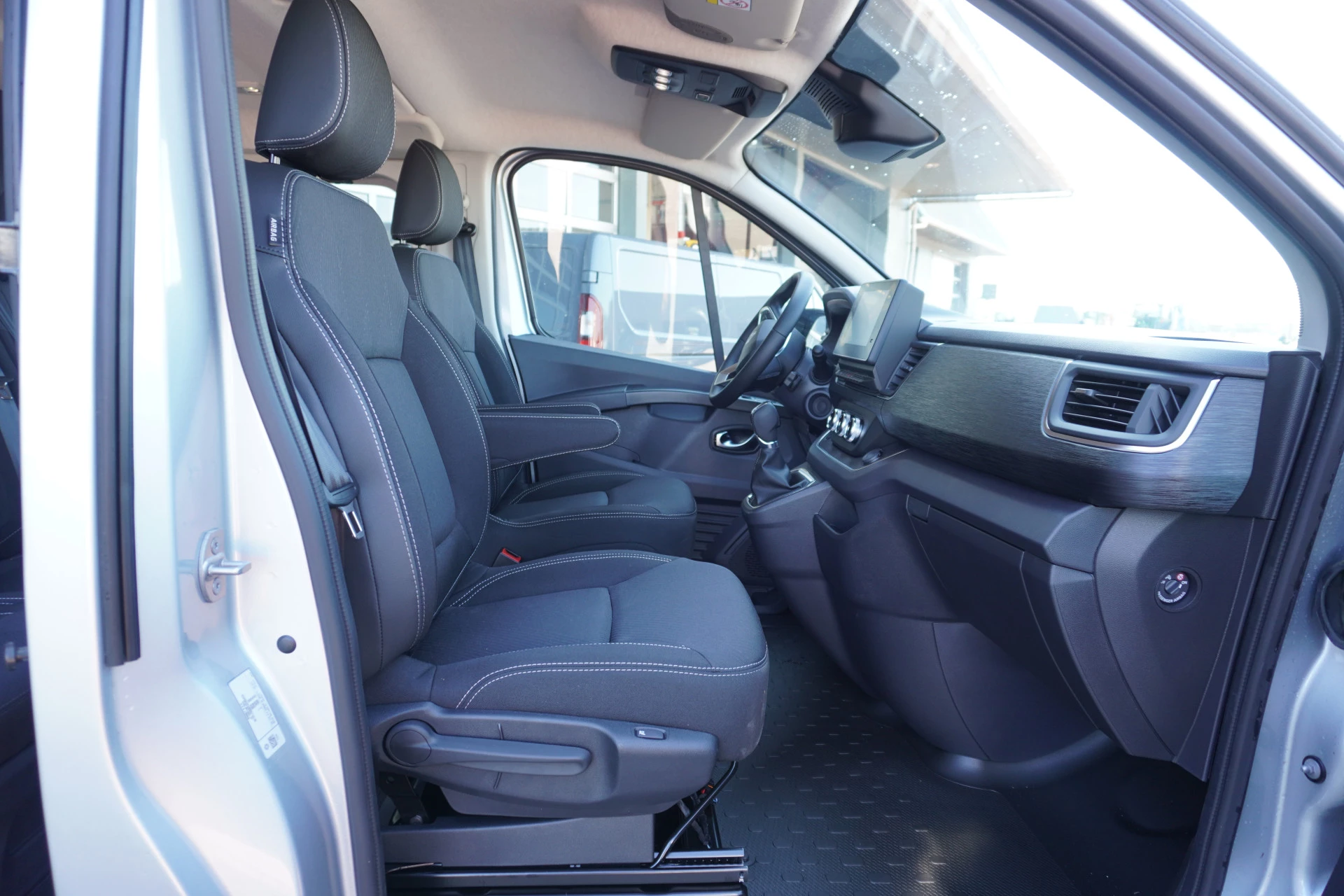 Renault Trafic 2024 - 2.0 Blue dCi 170PK T29 L2H1 Extra DC Automaat Bild 24