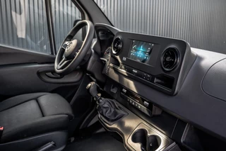 Mercedes-Benz Sprinter 2020 - 311 CDI RWD L2H2 | Volledig Ingericht | Mbux | Camera | Climatronic image 2