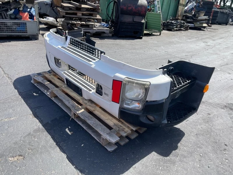 Volvo 2012 - 20961643 BUMPER COMPLETE immagine 2
