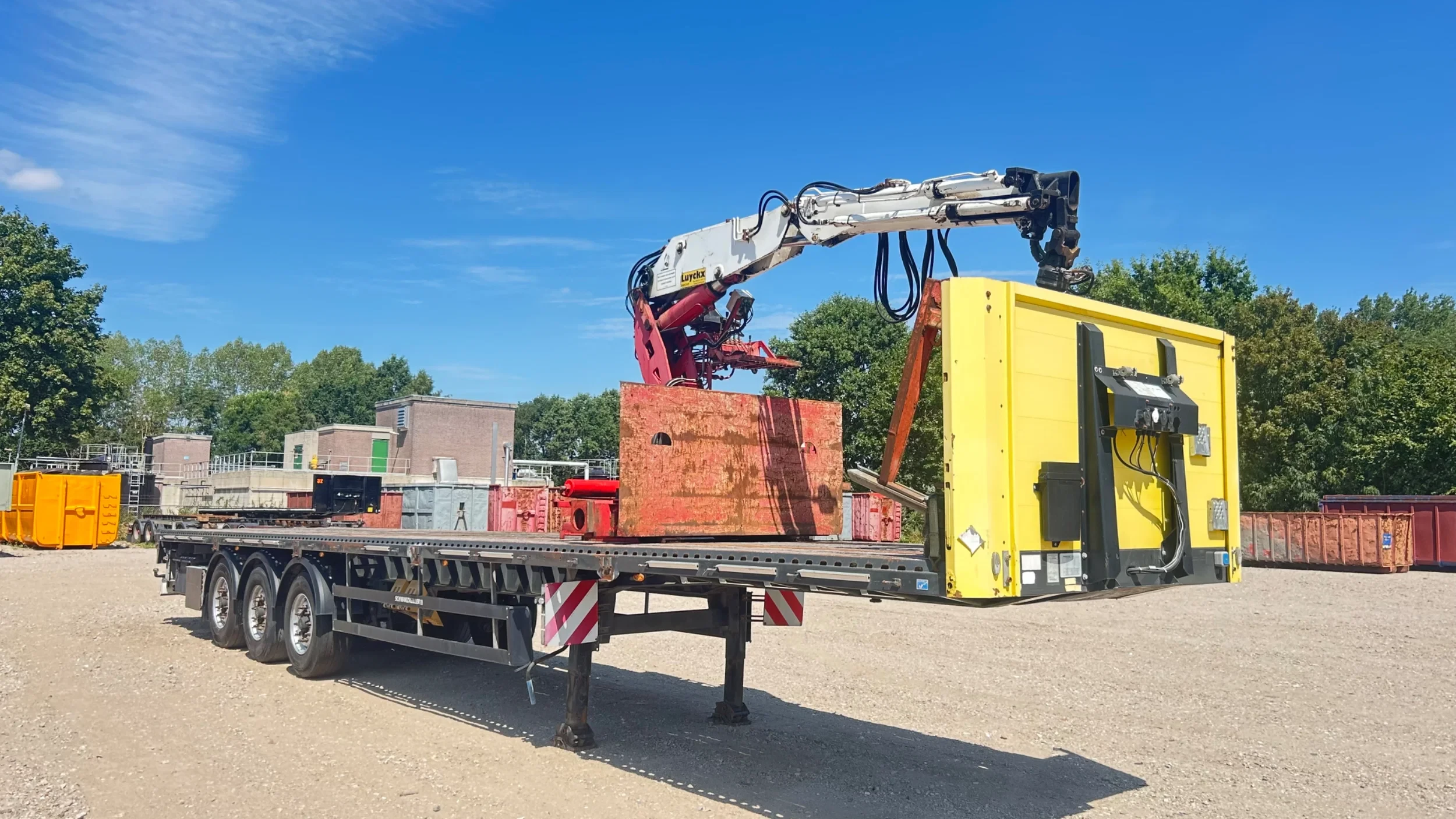 Schwarzmüller 2015 - 3 asser steentrailer 1,30 m + kennis 14 ton kraan afbeelding 1