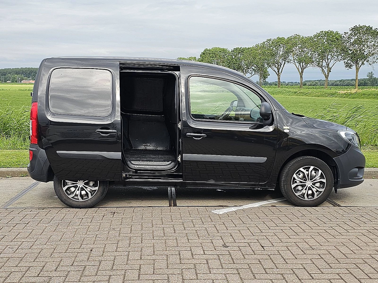 Mercedes-Benz Citan 2021 - 109 CDI zdjęcie 12
