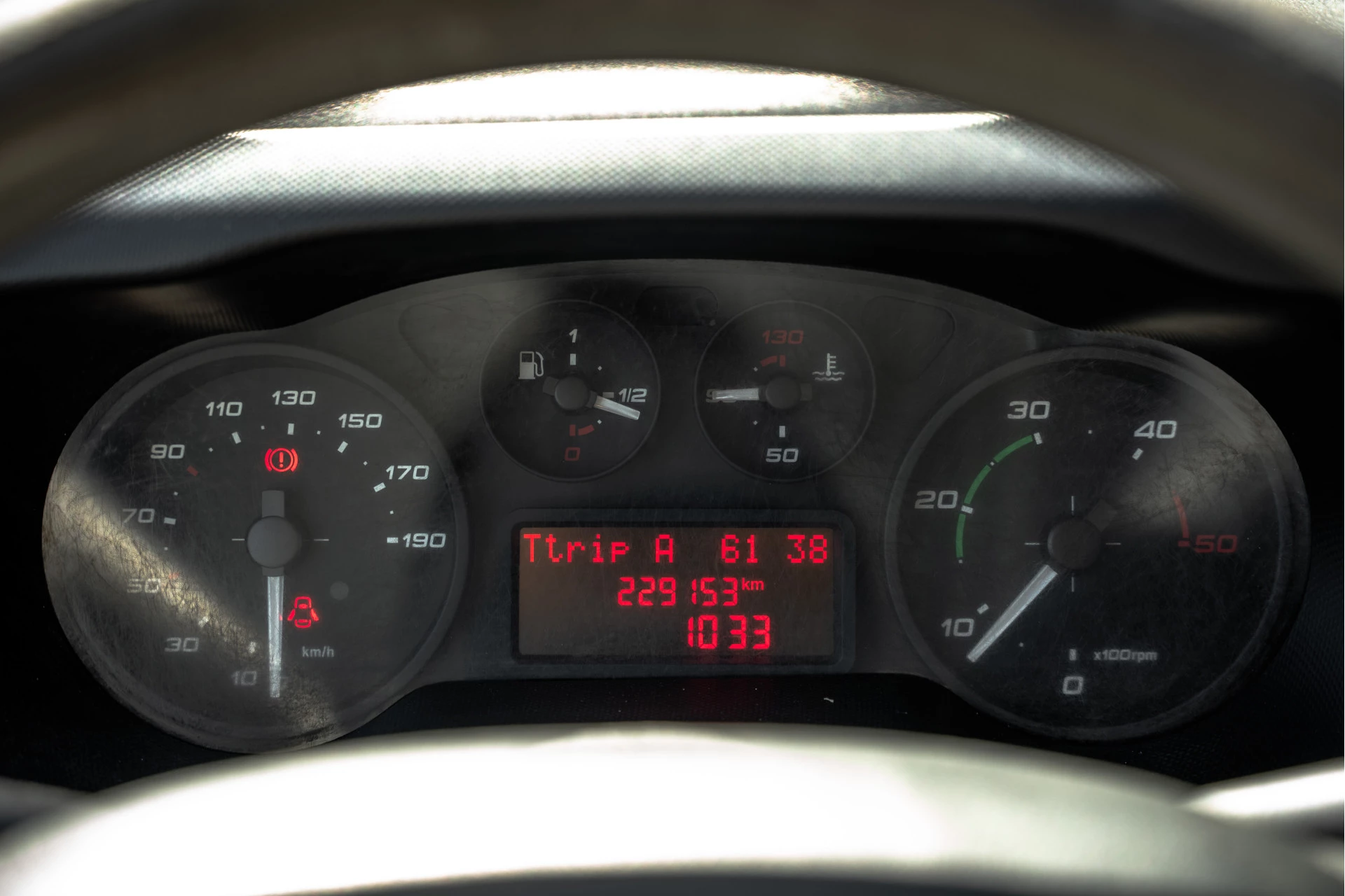 Iveco Daily 2015 - 35S13 L2H1 | 3.5T Trekgewicht | Climate | 3-Zits | Camera | Carplay | Cruise immagine 15