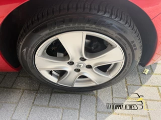Renault Clio 2013 - 1.2 Collection zdjecie 7