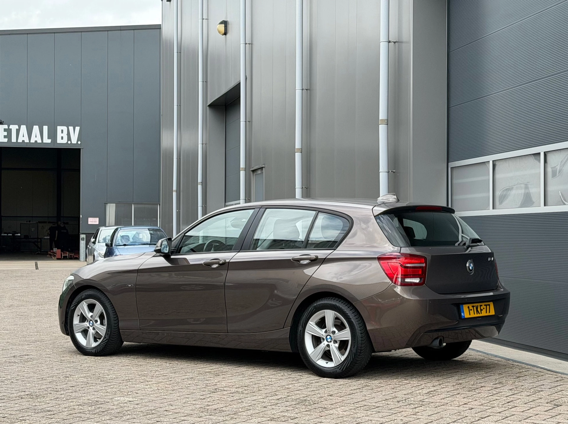 BMW 1 Series 2014 - 114i EDE Corporate Lease Edition bj.2014 Navi|Clima|NL auto. image 3