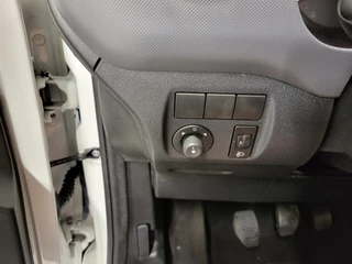 Peugeot Partner 2012 - 1.6HDI Apk tot 17-10-2026! obrazek 11