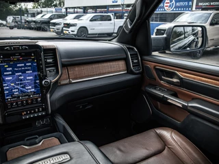 Dodge Ram 1500 2021 - Longhorn imagen 16