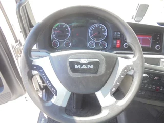 MAN TGX 2016 - 26.480 XXL 6X2 NL TRUCK imagen 11