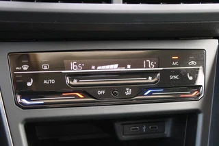 Volkswagen Taigo 2022 - 1.0 TSI Style Automaat Panodak Carplay Keyless Stoelverwarming !!NIEUWBINNEN!! obrazek 8