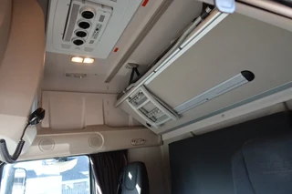 DAF XF480 2019 - 6X2 schuifzeil + schuifdak, Voorbereiding les auto image 15