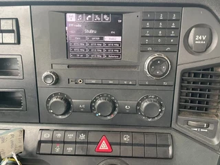 Mercedes-Benz Arocs 3342 2016 - *6x6*meegestuurd as*2zijdige kipper*Airco*Bluetooth imagen 7