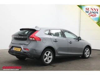 Volvo V40 2016 - 2.0 T2 Nordic+ Cruise Clima Navi Bluetooth SHZ PDC image 3 thumbnail