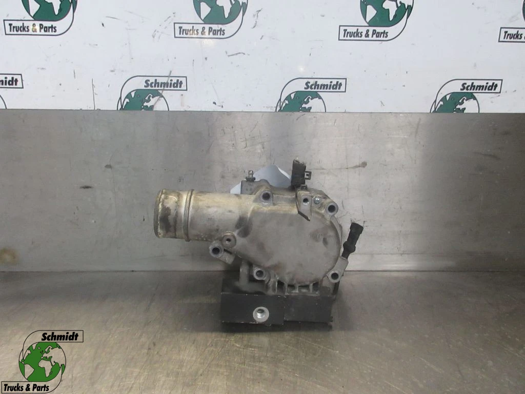 Iveco - 5802055310 THERMOSTAATHUIS HI WAY EURO 6 afbeelding 1