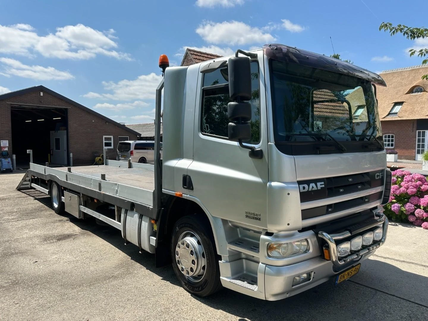 DAF CF75.310 2003 zdjęcie 21
