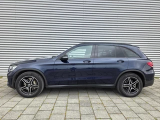Mercedes-Benz GLC 2021 - Mercedes-Benz 300 de 4MATIC - AMG pakket - Black edition obrazek 8
