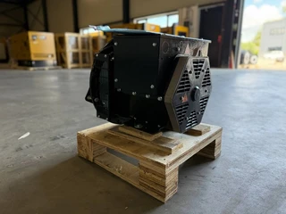 2025 - DPX CJ164C - 13,5 kVA Alternator - DPX-33900 obrázek 3 náhled